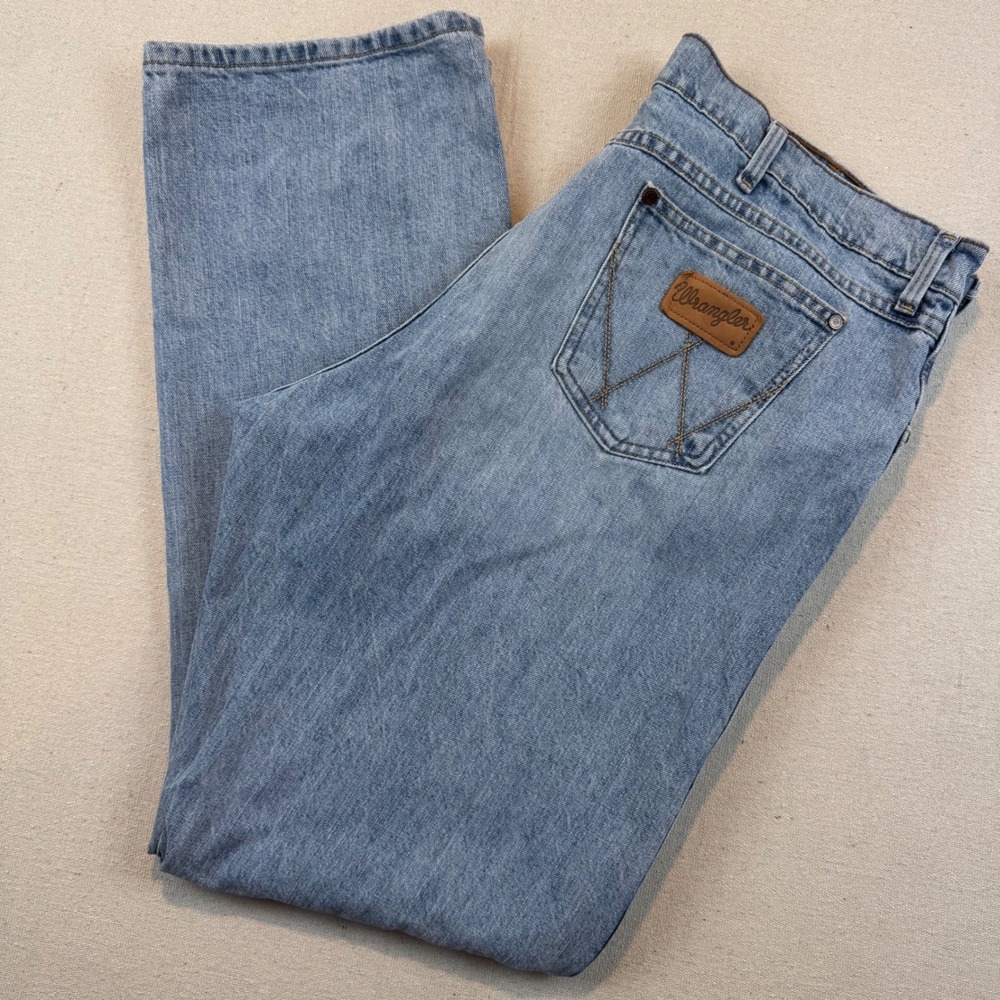 Wrangler 40x34 Relaxed Fit Jeans Men Light Wash Blue Denim 10WRT20CR